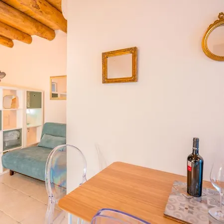 Io-io's Place - Old Town - Wifi - Ac 公寓